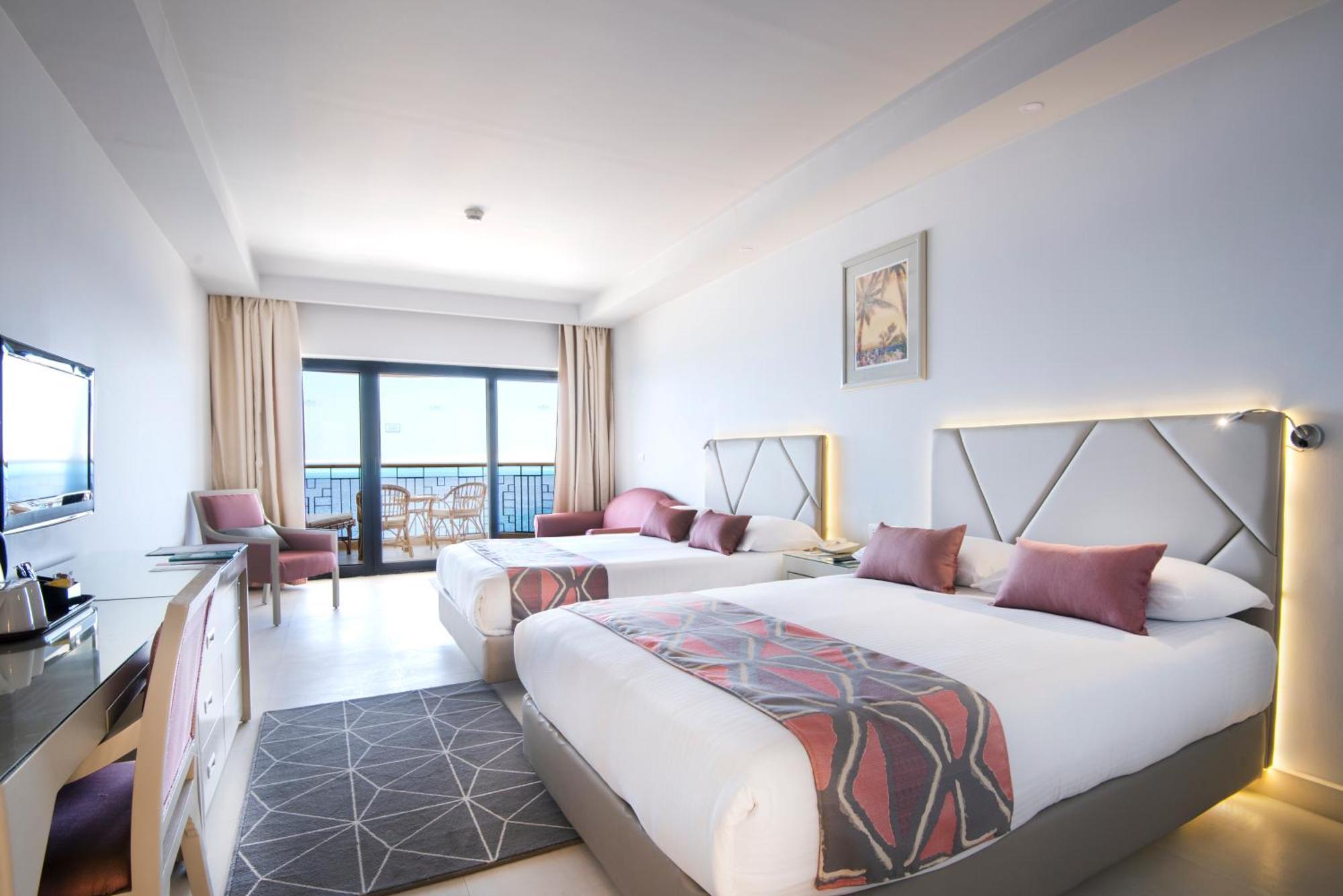 Sunrise Holidays Resort -Adults Only Hurghada Exteriér fotografie A room at the hotel